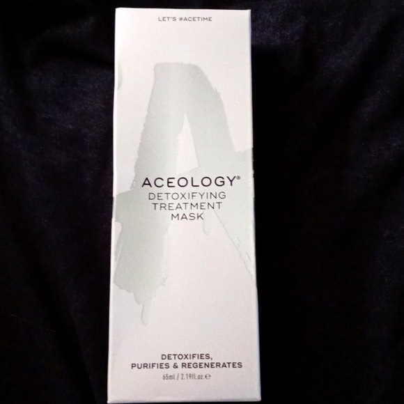 Aceology Other - Aceology Detoxifing Treatment Mask